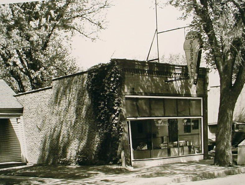1920s Birdsall's Ice Cream Store same location today..jpg
